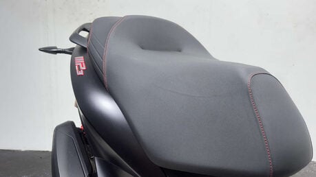 Piaggio MP3 HPE SPORT 2022 3K TRIKE 3 WHEELER SCOOTER CAR LICENCE 300CC 14