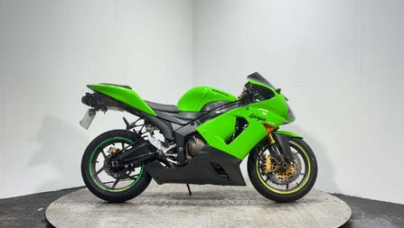 Kawasaki Ninja 2006 C2H 20K SPORTS PROJECT BIKE SPARES OR REPAIR 636CC