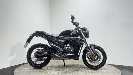Zontes ZT 2021 ONLY 11K MOT DECEMBER 2026 ENDURO RETRO 125CC LEARNER 1