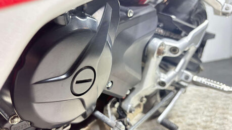 Hyosung GD 2016 ONLY 1K VERY CLEAN LIGHT WEIGHT SPORTS BIKE 250CC NEW MOT 11