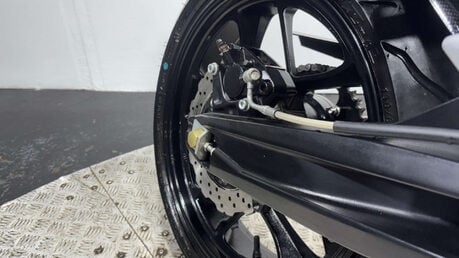 Hyosung GD 2016 ONLY 1K VERY CLEAN LIGHT WEIGHT SPORTS BIKE 250CC NEW MOT 39