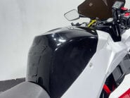 Hyosung GD 2016 ONLY 1K VERY CLEAN LIGHT WEIGHT SPORTS BIKE 250CC NEW MOT 17