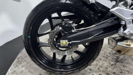 Hyosung GD 2016 ONLY 1K VERY CLEAN LIGHT WEIGHT SPORTS BIKE 250CC NEW MOT 18