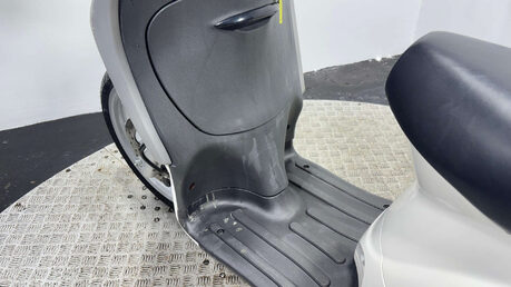 Piaggio Liberty 2021 4K MOT 4 STROKE 50CC SCOOTER LEARNER BIKE RIDE AT 16 27