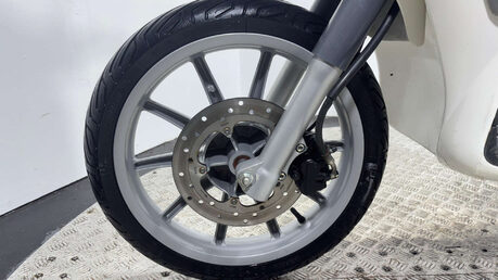 Piaggio Liberty 2021 4K MOT 4 STROKE 50CC SCOOTER LEARNER BIKE RIDE AT 16 26