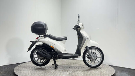 Piaggio Liberty 2021 4K MOT 4 STROKE 50CC SCOOTER LEARNER BIKE RIDE AT 16 1