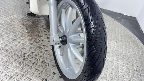 Piaggio Liberty 2021 4K MOT 4 STROKE 50CC SCOOTER LEARNER BIKE RIDE AT 16 24