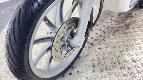 Piaggio Liberty 2021 4K MOT 4 STROKE 50CC SCOOTER LEARNER BIKE RIDE AT 16 25