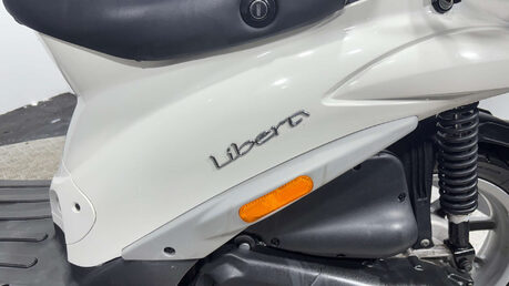 Piaggio Liberty 2021 4K MOT 4 STROKE 50CC SCOOTER LEARNER BIKE RIDE AT 16 19
