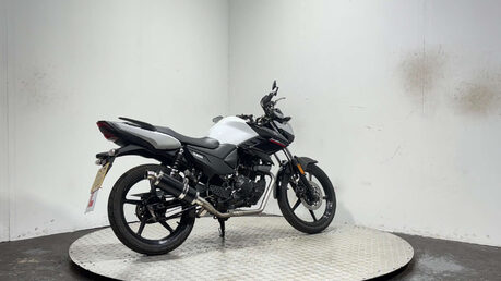 Yamaha YS125 2019 24K WARRANTY 125CC COMMUTER BIKE SPORTS EXHAUST 3