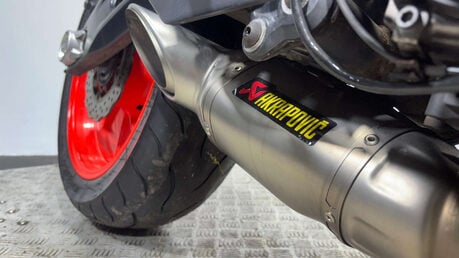 Yamaha MT-07 2018 68 PLATE NEW MOT SERVICED WARRANTY 27K FULL AKRAPOVIC 32