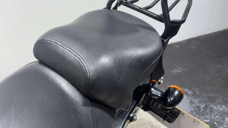 Harley-Davidson Sportster XL 883 N IRON 2011 9K CUSTOM CRUISER BIKE MOT WARRANTY A2 33