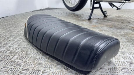 Royal Enfield Interceptor 650 2021 3K MOT WARRANTY VERY CLEAN A2 READY RETRO CLASSIC 41