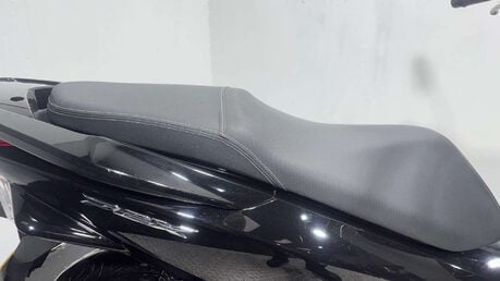 Honda PCX 125 Scooter Petrol CVT Euro 4 (12 ps) 33