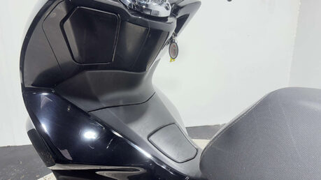 Honda PCX 125 Scooter Petrol CVT Euro 4 (12 ps) 7