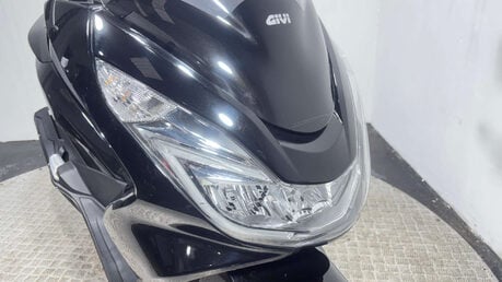 Honda PCX 125 Scooter Petrol CVT Euro 4 (12 ps) 16