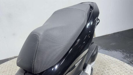 Honda PCX 125 Scooter Petrol CVT Euro 4 (12 ps) 34