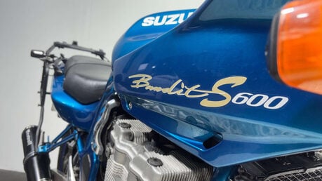 Suzuki Bandit 600 GSF 1998 27K VERY CLEAN MK1 NEW MOT ICONIC CLASSIC 600CC A2 22