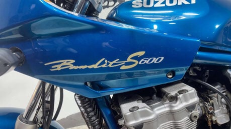 Suzuki Bandit 600 GSF 1998 27K VERY CLEAN MK1 NEW MOT ICONIC CLASSIC 600CC A2 30