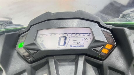 Kawasaki Ninja 2018 ONLY 5K MOT DECEMBER 2026 15BHP SPORTS BIKE LEARNER BIKE 125CC 37