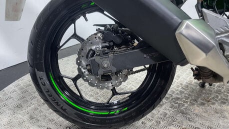 Kawasaki Ninja 2018 ONLY 5K MOT DECEMBER 2026 15BHP SPORTS BIKE LEARNER BIKE 125CC 21