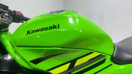 Kawasaki Ninja 2018 ONLY 5K MOT DECEMBER 2026 15BHP SPORTS BIKE LEARNER BIKE 125CC 30