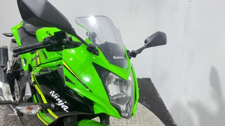 Kawasaki Ninja 2018 ONLY 5K MOT DECEMBER 2026 15BHP SPORTS BIKE LEARNER BIKE 125CC 19