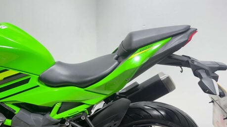 Kawasaki Ninja 2018 ONLY 5K MOT DECEMBER 2026 15BHP SPORTS BIKE LEARNER BIKE 125CC 25
