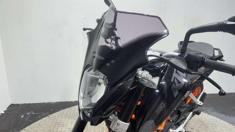 KTM 390 DUKE 2014 FULL HISTORY ONLY 5K VERY CLEAN A2 READY NAKED BIKE 390CC 36