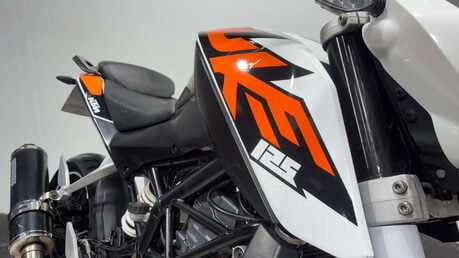 KTM Duke 2015 GOOD RUNNING PROJECT BIKE 34K NAKED 15 BHP 25