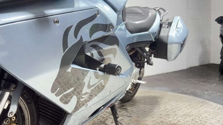 Aprilia Futura RSV 1000 2004 29K GREAT RUNNING TOURING COMMUTER BIKE 1000CC 24