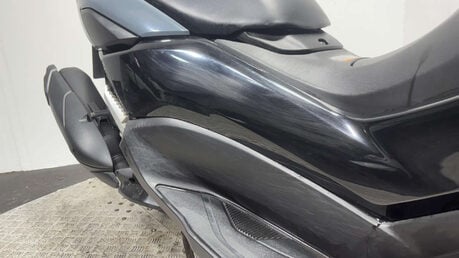 Yamaha Nmax 125 2023 22K MOT WARRANTY 1 OWNER SCOOTER 125CC LEARNER BIKE 9