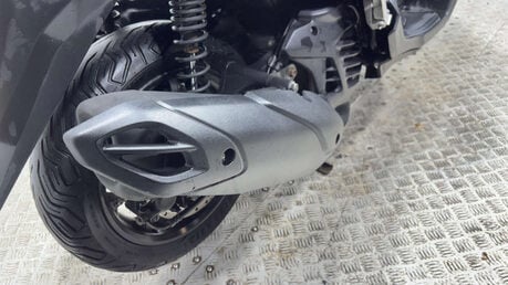 Yamaha Nmax 125 2023 22K MOT WARRANTY 1 OWNER SCOOTER 125CC LEARNER BIKE 29