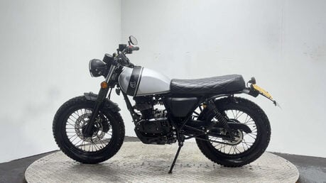 Mutt RS-13 2025 885 MILES VERY CLEAN MOT 2028 MODERN CLASSIC RETRO BIKE 4