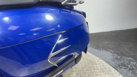 Royal Alloy GP S LC MODEL 2021 2K GOOD RUNNING MODERN RETRO SCOOTER BIKE 125CC 32