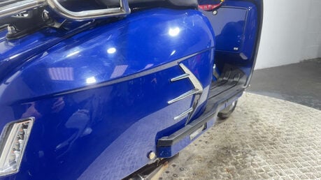 Royal Alloy GP S LC MODEL 2021 2K GOOD RUNNING MODERN RETRO SCOOTER BIKE 125CC 37