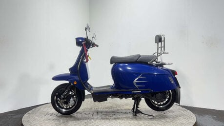 Royal Alloy GP S LC MODEL 2021 2K GOOD RUNNING MODERN RETRO SCOOTER BIKE 125CC 4