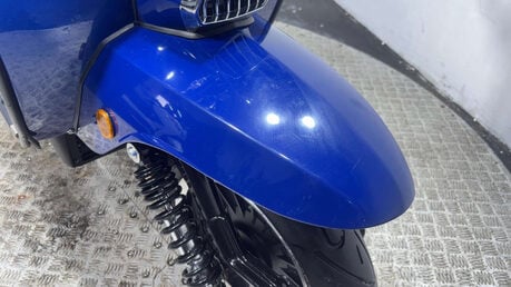 Royal Alloy GP S LC MODEL 2021 2K GOOD RUNNING MODERN RETRO SCOOTER BIKE 125CC 12