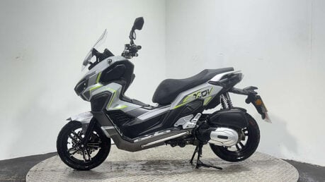 Lexmoto XDV 2024 ONLY 2K 1 OWNER MOT GREAT LOOKING LEARNER SCOOTER 125CC 4