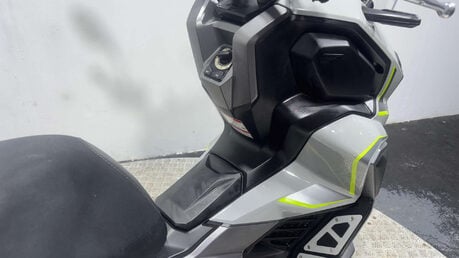 Lexmoto XDV 2024 ONLY 2K 1 OWNER MOT GREAT LOOKING LEARNER SCOOTER 125CC 30