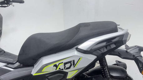 Lexmoto XDV 2024 ONLY 2K 1 OWNER MOT GREAT LOOKING LEARNER SCOOTER 125CC 9