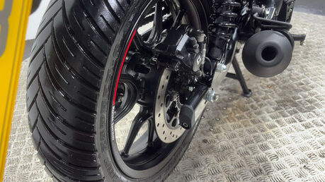 Royal Enfield HNTR Hunter 350CC 2023 42