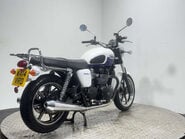 Triumph Bonneville 2014 T100 GREAT CONDITION ONLY 7K ICONIC MODERN CLASSIC 865CC 2