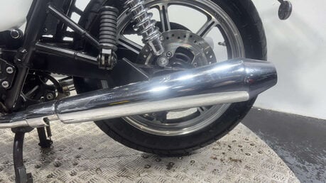 Triumph Bonneville 2014 T100 GREAT CONDITION ONLY 7K ICONIC MODERN CLASSIC 865CC 9