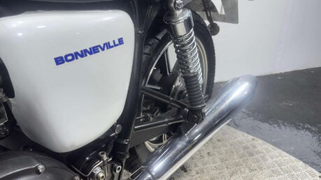 Triumph Bonneville 2014 T100 GREAT CONDITION ONLY 7K ICONIC MODERN CLASSIC 865CC 22