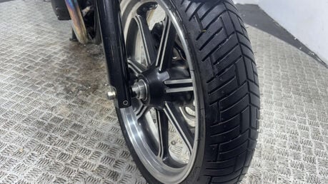 Triumph Bonneville 2014 T100 GREAT CONDITION ONLY 7K ICONIC MODERN CLASSIC 865CC 18