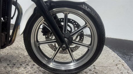 Triumph Bonneville 2014 T100 GREAT CONDITION ONLY 7K ICONIC MODERN CLASSIC 865CC 12