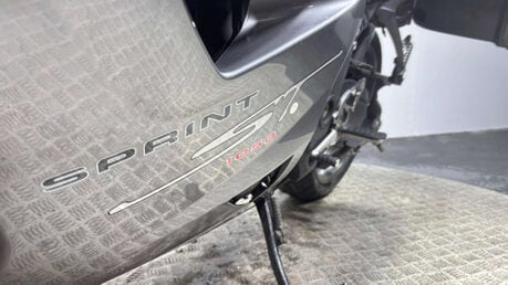 Triumph Sprint 2009 ONLY 23K FULL LUGGAGE MOT WARRANTY SERVICE HISTORY 23