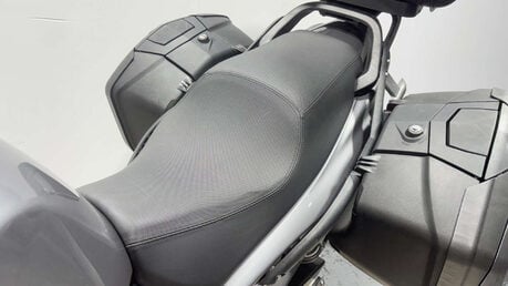 Triumph Sprint 2009 ONLY 23K FULL LUGGAGE MOT WARRANTY SERVICE HISTORY 41