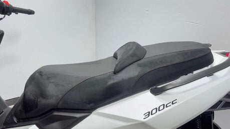 Lexmoto Pegasus 300 2024 1K GREAT CONDITION 300CC 26BHP MAXI SCOOTER 22